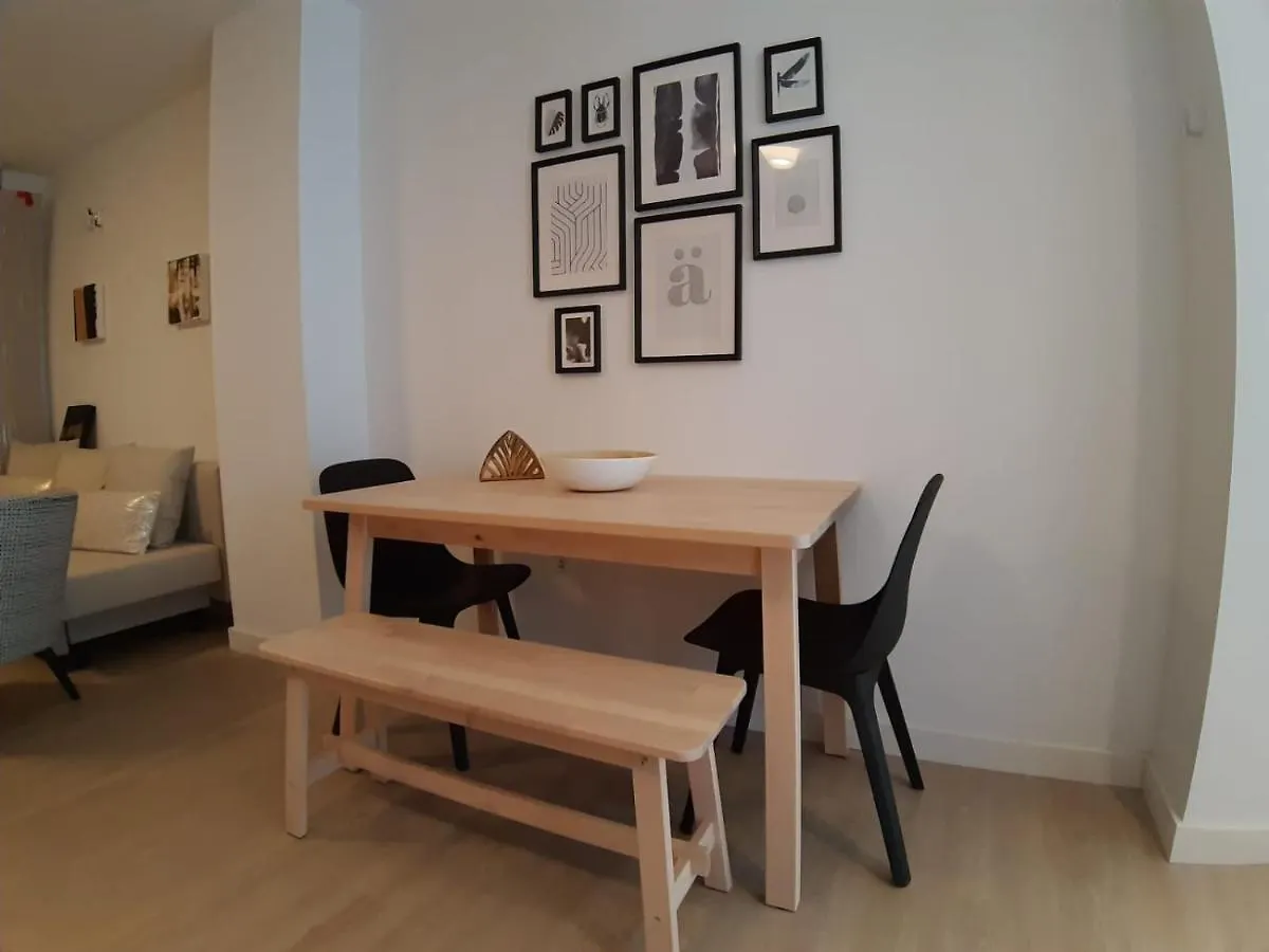 Estupendo Estudio Malaga 0*,